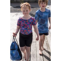 Star med "kys" og denim baggrund